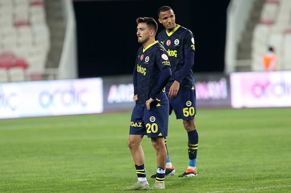 Trio Ekibi Fenerbahçe-Sivasspor Maçındaki Tartışmalı Pozisyonları Yorumladı 6